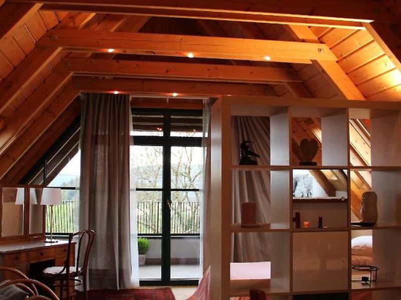 CEBC5465849695E4161CDBC74D80C912