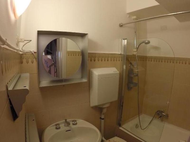 FF348D4DEC0B36E006C621DE4458F85A