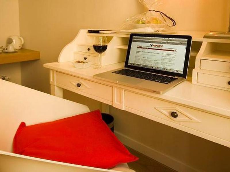 94578A438AF55860A66B7285D8E33CA5