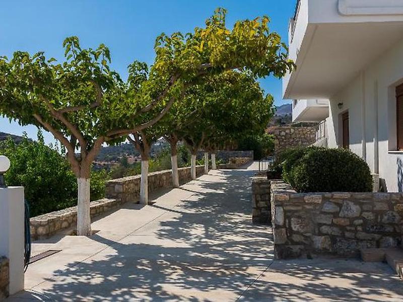 Lenikos Resort