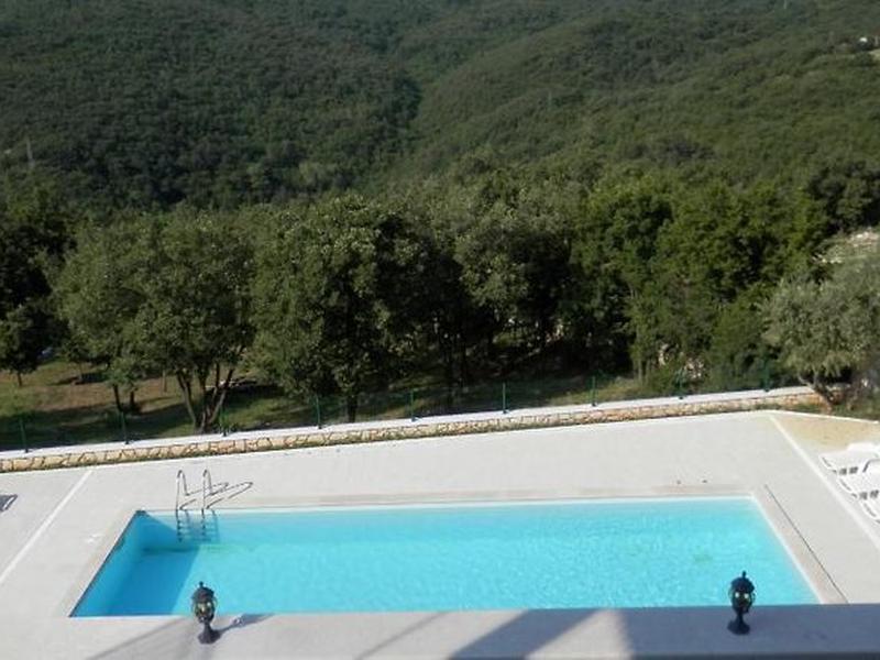 5C3C0C2A7260FCBCF84BF737239B5A2E