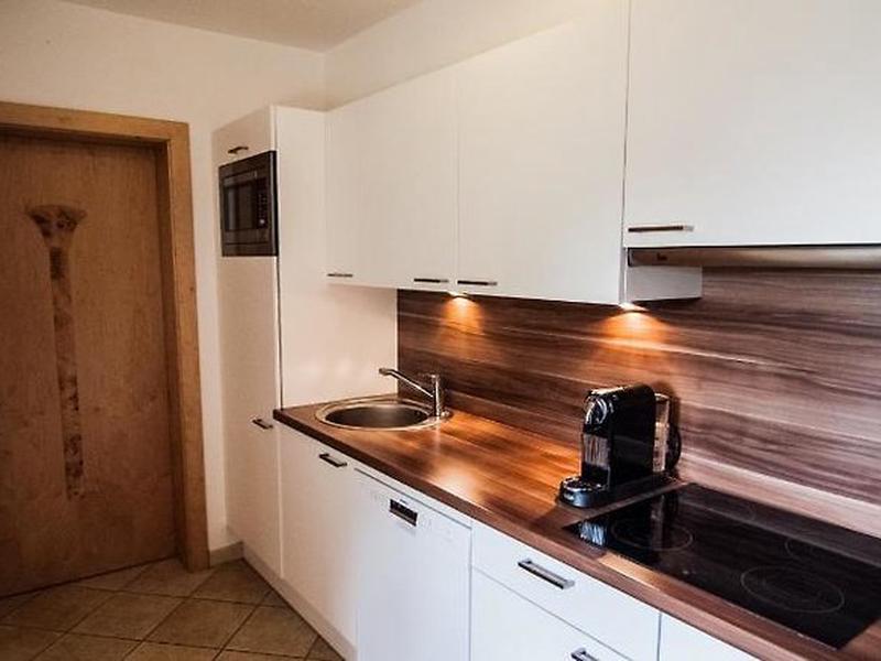 217A6ADDE2BB8C8068D2884EE331B697