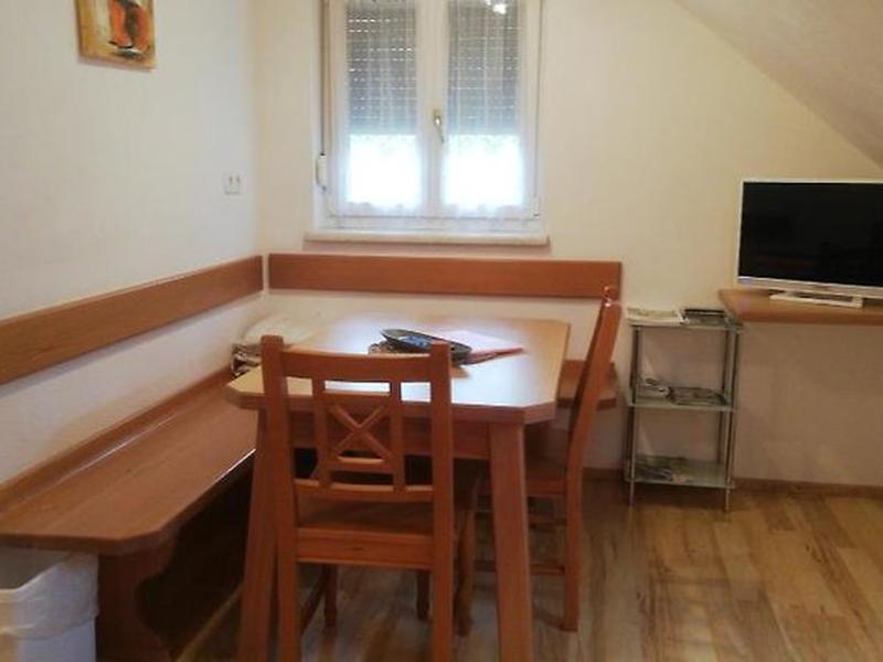 212976152C575B2B7F3A693F31FFB28C