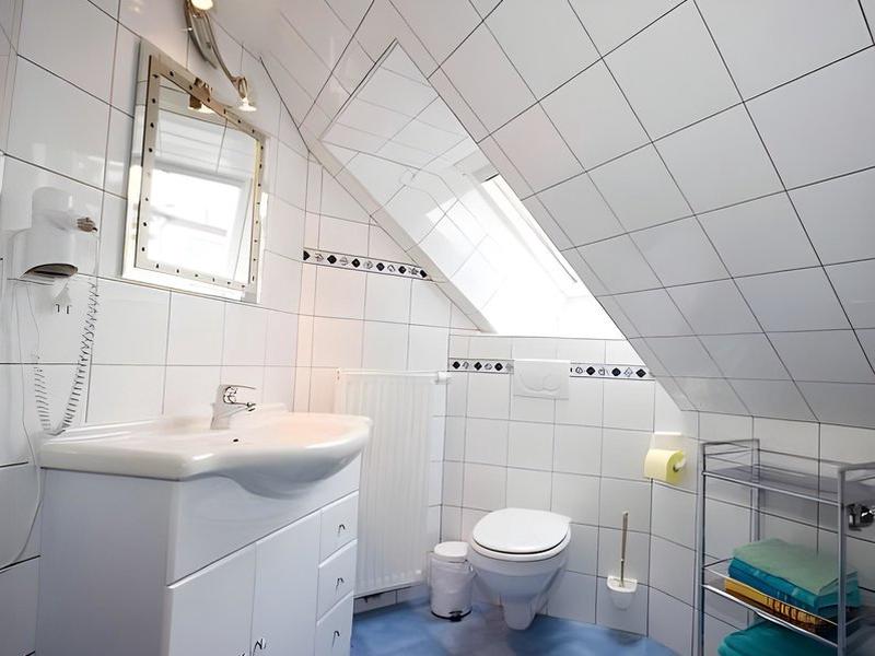 9409E0E5CD07C55B641884AD49281F2F