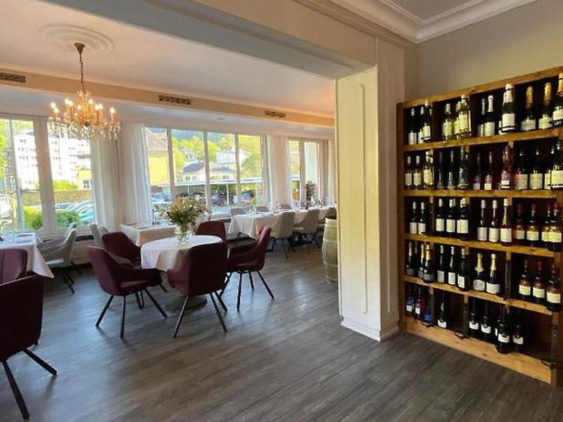 241689697CDA57B73F9AE7795C75C982