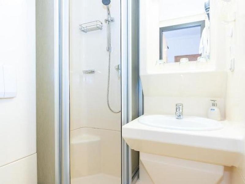 BD2480FDFE8765B5CDDB9E34AB16F338