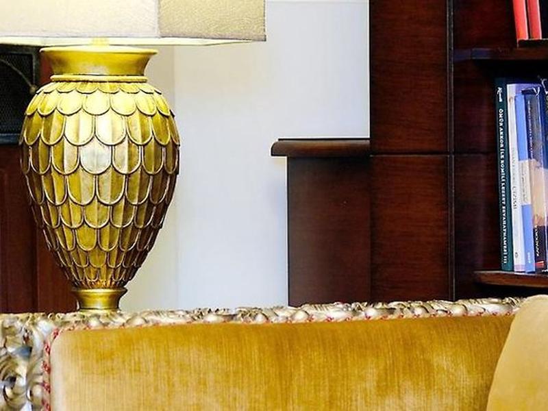 7824C7A9BF0047C38D04DDA38C437379