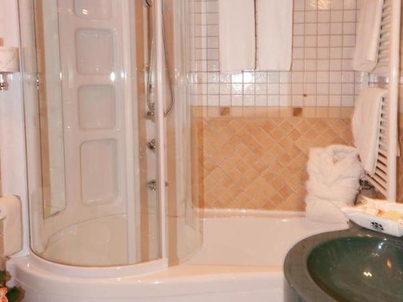 09B135D67FF63071522978686D21E350