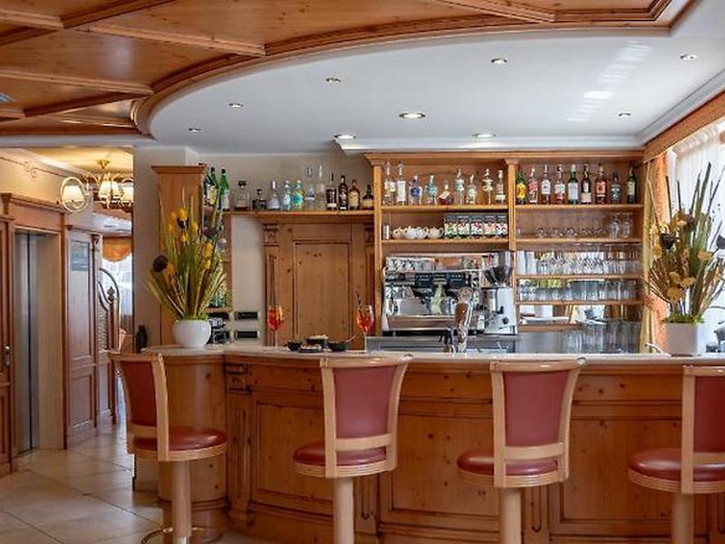 04A56B9C90E4DEFE7E81260F65A372AC