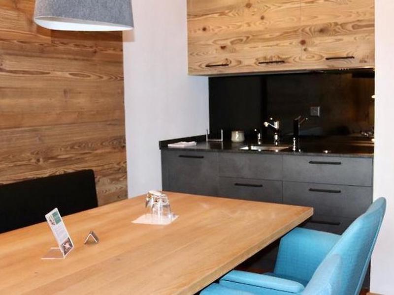 E8CD7B9B886C76B17B3C0BEE450FE855