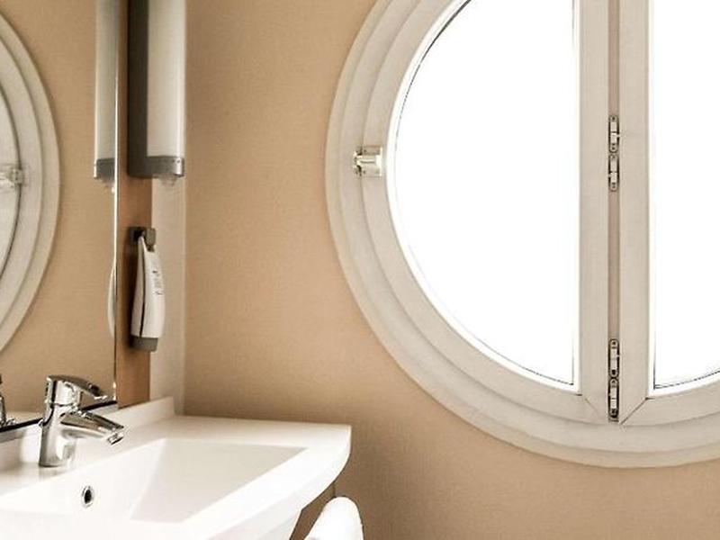 D4F7A454C34D1FC26C5880D7A64AE6FD