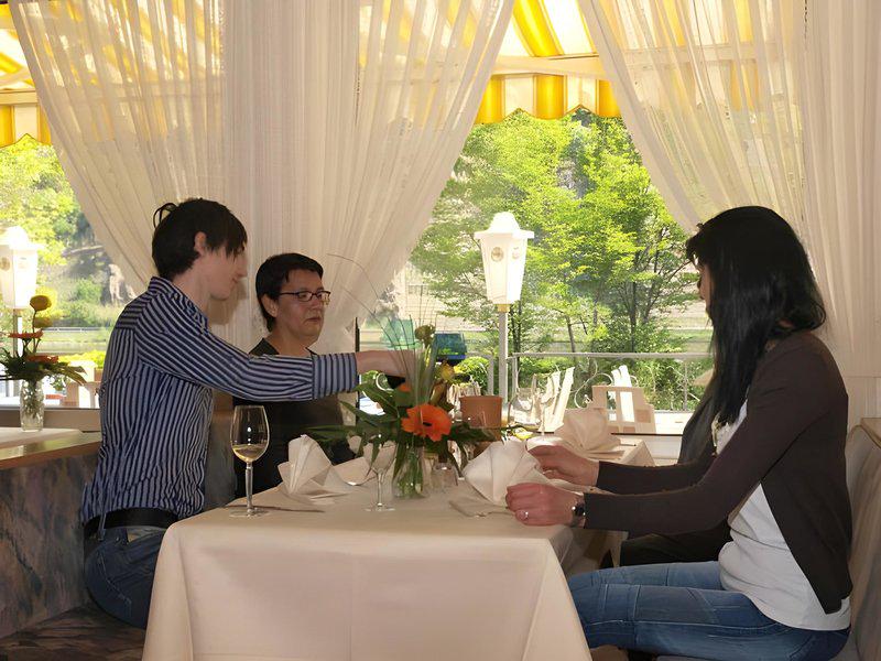 6C7B85073E5D860CBF47FDEA311F1F76