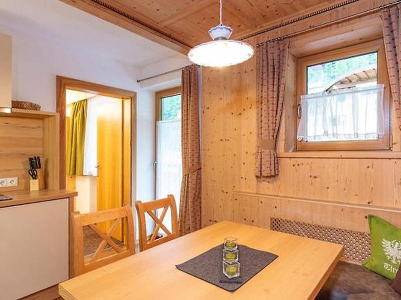 4C0CC4077EBA0B98F84E989DF846D145