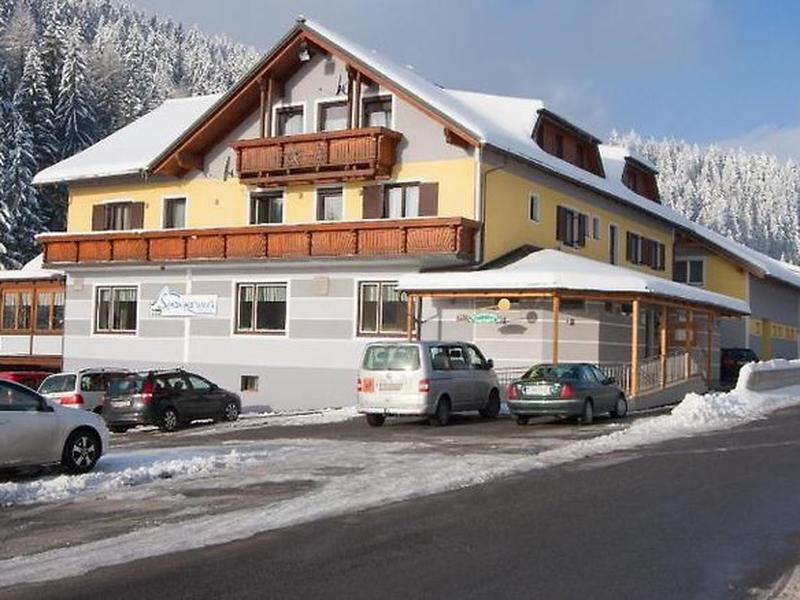 7055937B8DB3577E2BD725010C91BE3C