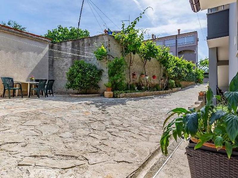 AD6C19283813AB3A584350264715F477