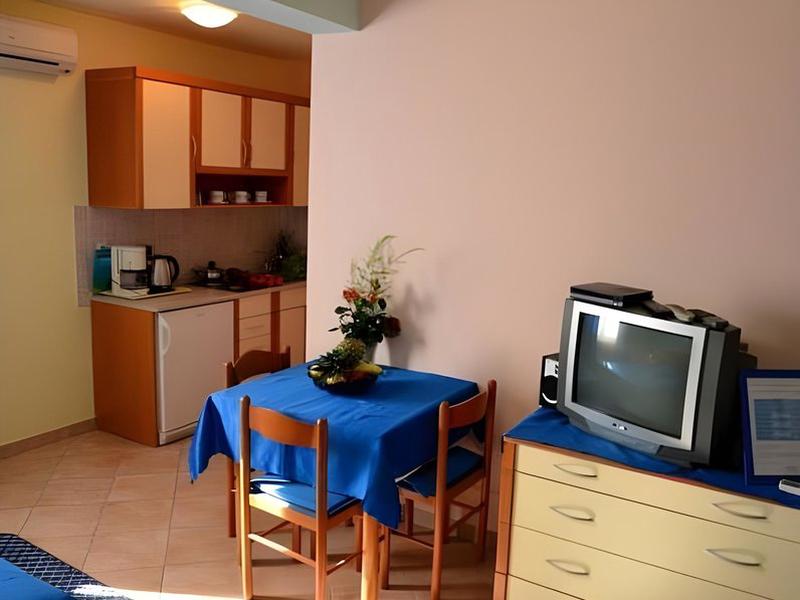 9690577C586BB27A89B38FFB5BA55FE8