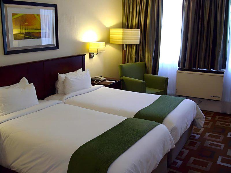 FD5A6907CEF33D181E16BA666CDB022B