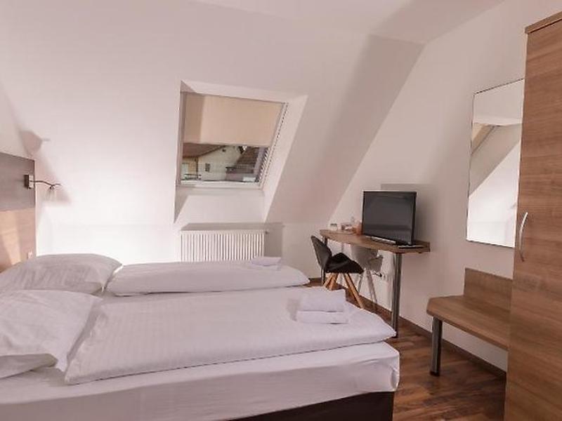 5DD4D73A1E7B30D584AFD4159DB466D9