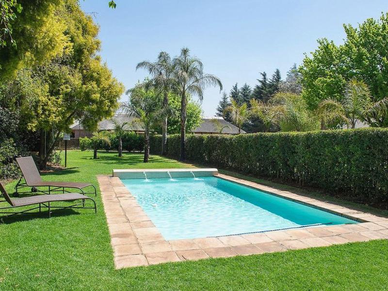 CB9782C62D10A9F0D77F7205C1285EB4