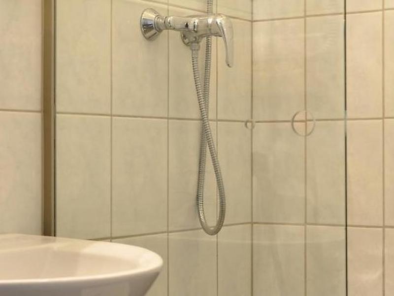 2C2982B6230A829332C58EB70390FC3D