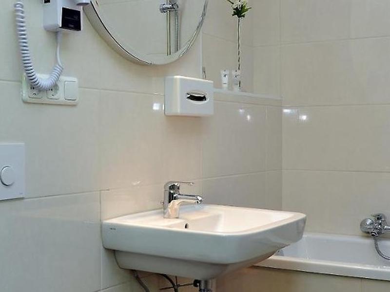 0CAF20FCE902E01433876E0EBCDF9FA8