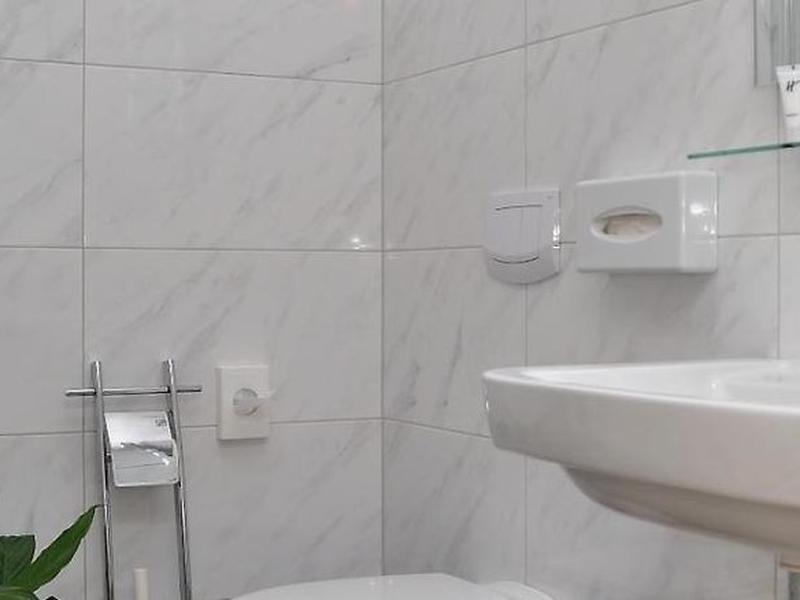 03B05FE1D88837C13057A9080CBEA7F1