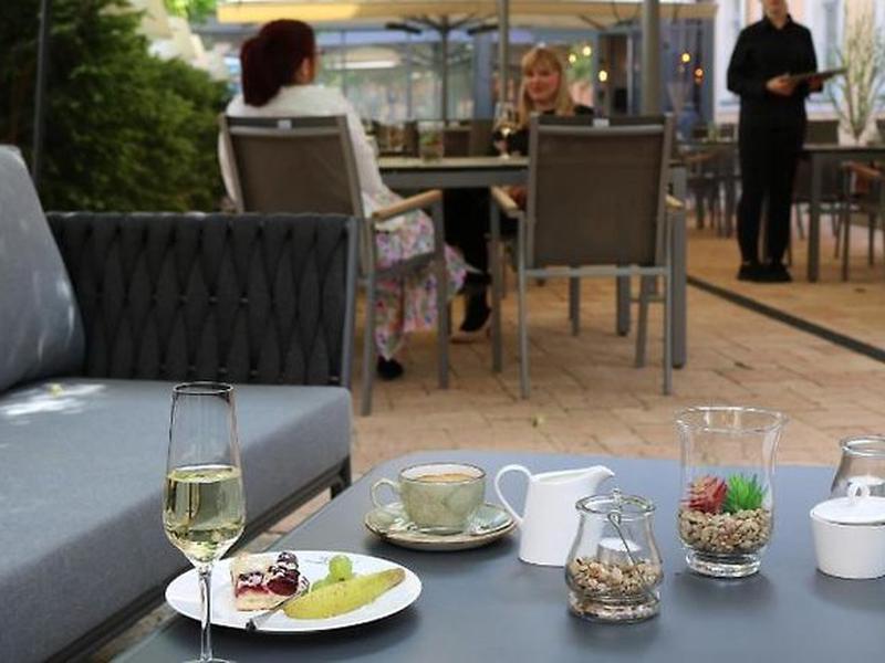 95F6FA7AAF8FFEDD9218EA082F9928ED