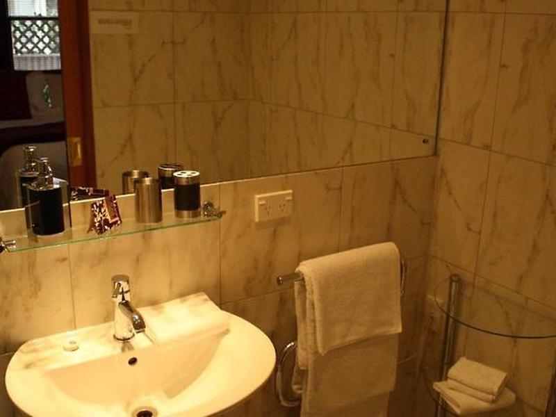 7B4228A8DFFA636F1ACA4CF94BCCEDCA