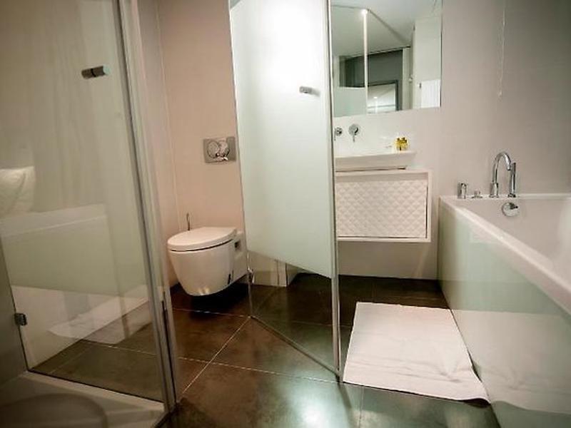 0ADBF52D36EA741B351372C43A5E19D6