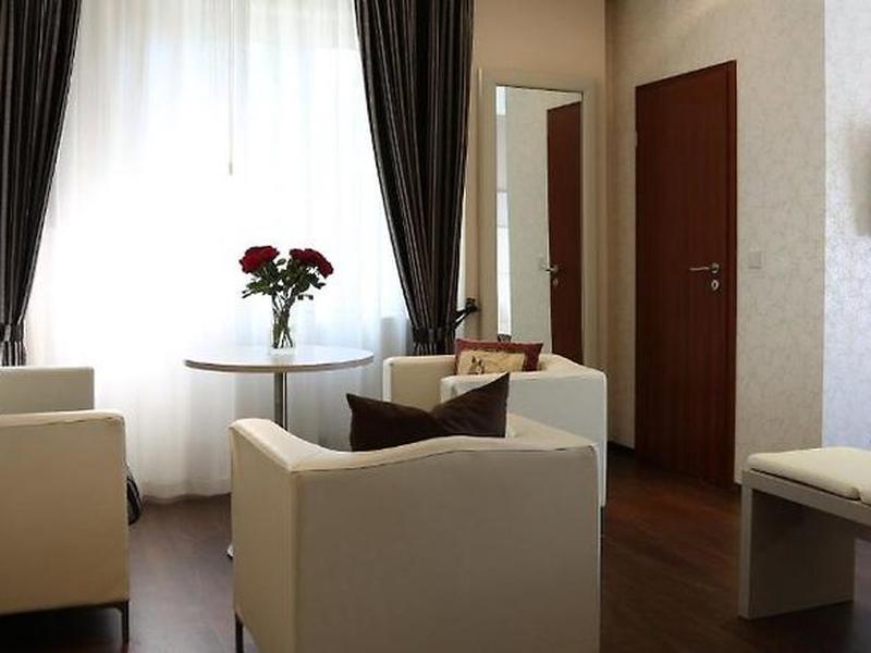 A42F15DDE6CC818E5BC3447F1915CE39