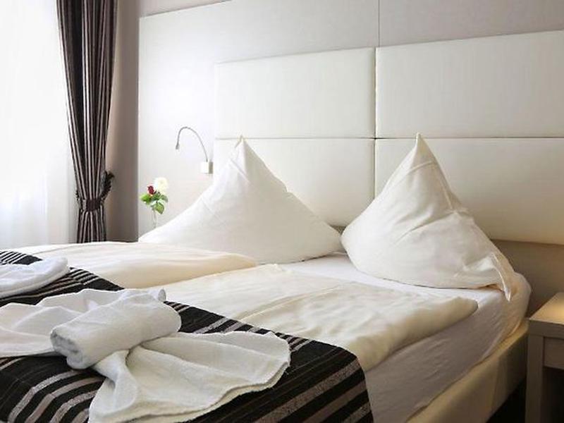 AE8305037C23DD9554F0ECD0DFAE4842