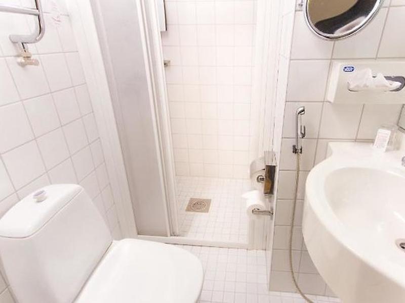 64A5D6BA5C42F347528D828E712A85B3