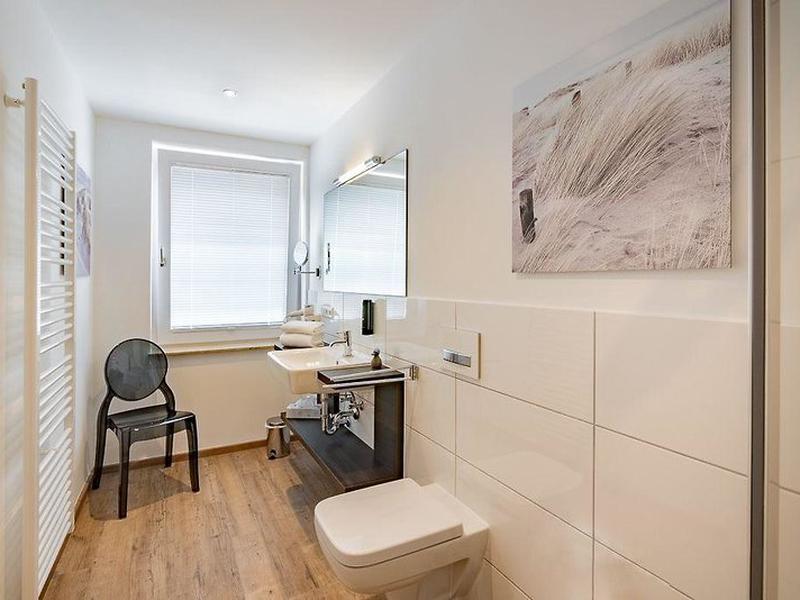 21CA5730FF208F6BBC2E00DC9137D6A0