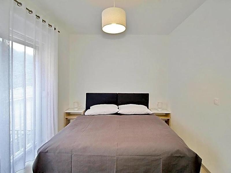 B65D0AF04B46E28C3941E3D1935172CF