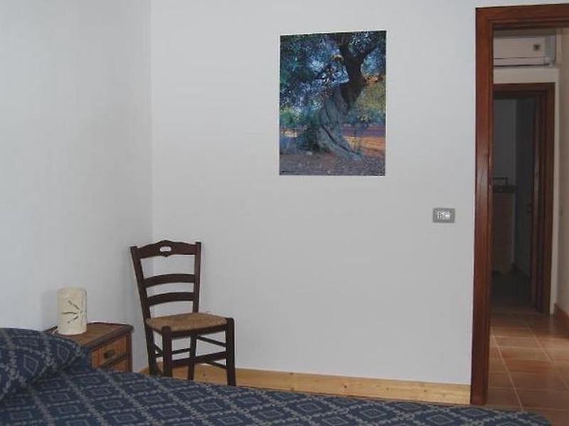 6C5FF090304ECA285D1E56BCDE7A0796