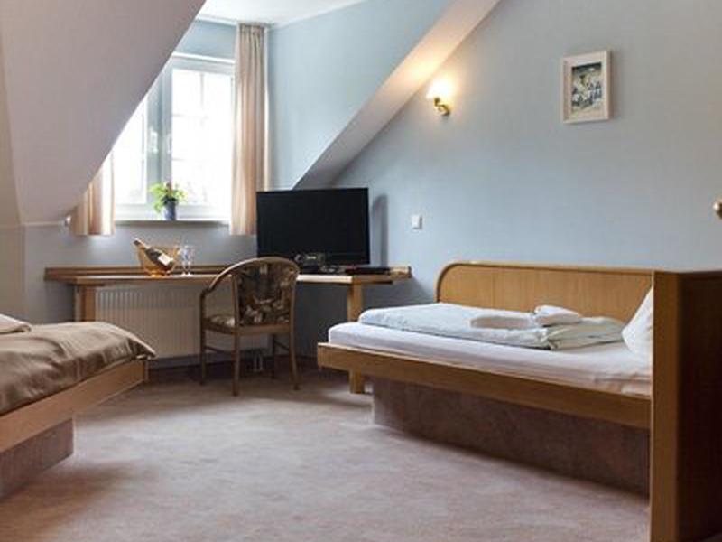 D1177C60E2D10F328252103C682BCA42