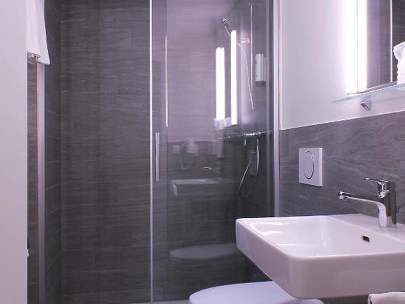 118D0393DB13FE3D7401F37FBB8FFAD8