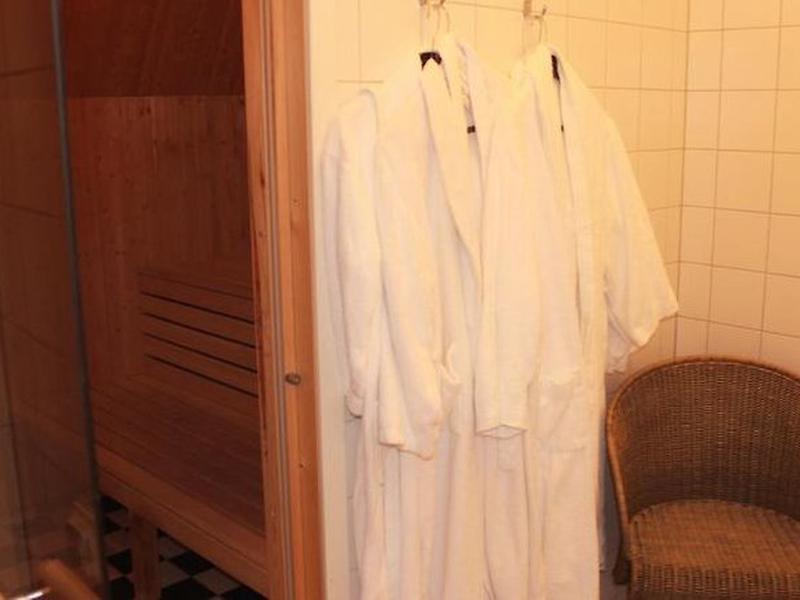 EC7F2841C459A92E0C87C99B293E856D