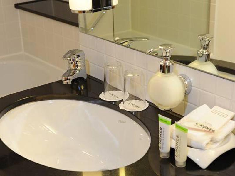 59B2BCCF9296991C201C67595BCB4C8A