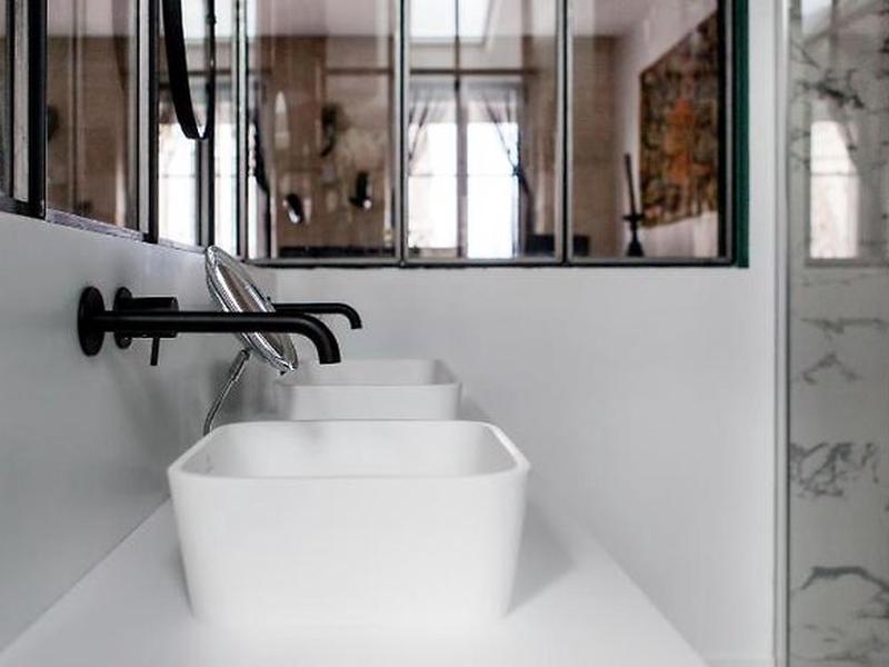 5C48B3B8C0028324F8D967E4AADF7305