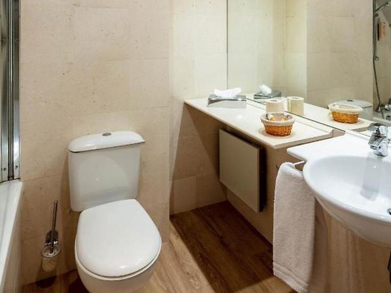 8FAD29CDC6D334D78014F8A857B46AC5