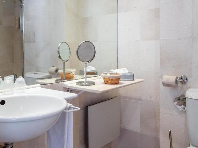 42AD5F8A82B4E08C7E153E4F39D6AB39