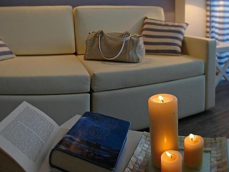 AC9F3B53B5A8866CC38963C8410B9E39