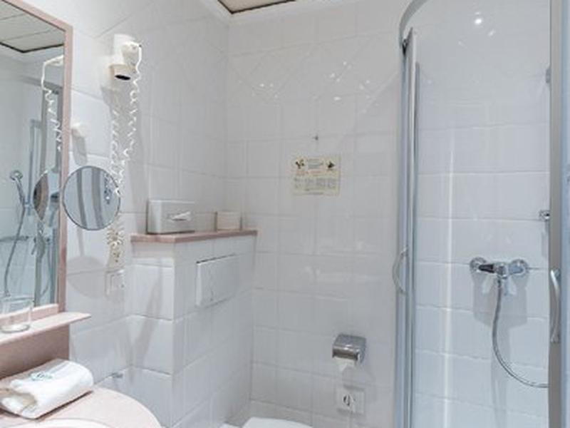 50DDACE7CE87741C4FDFF16403129B52