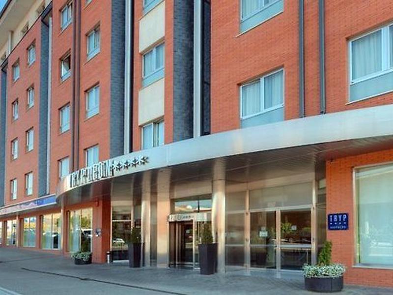 20CB414EBFABD0FB94D08608F6601483