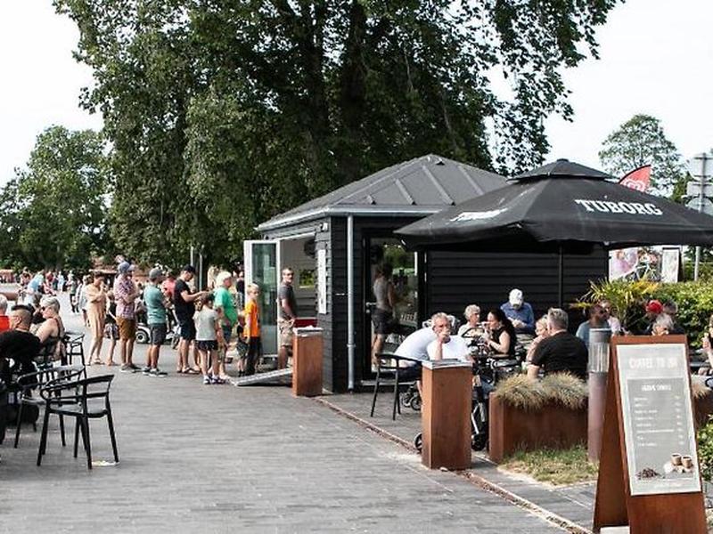 D9608D2DFD23432E45F77CA2D5C5A69B