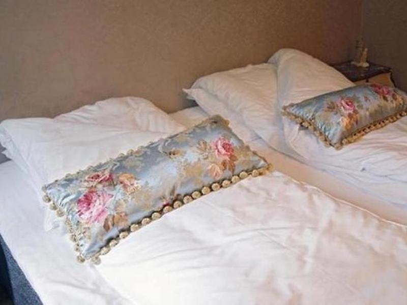 A9658B4412E1170AA2A6174881999FA4