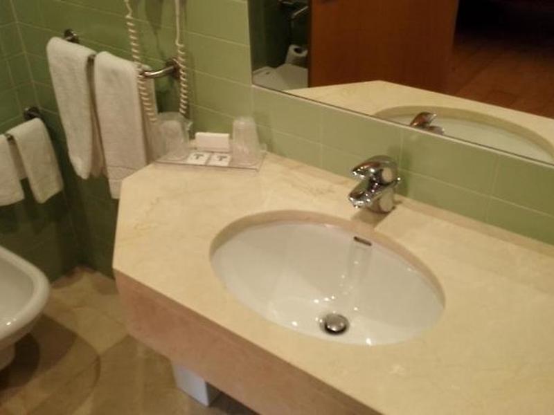 0B4BD4662DA7F64B09AE775EF133AB21