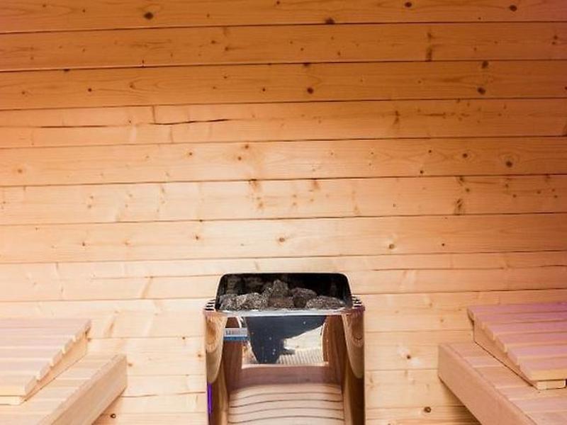 1725B98FCF59E426A4856D6A93010869