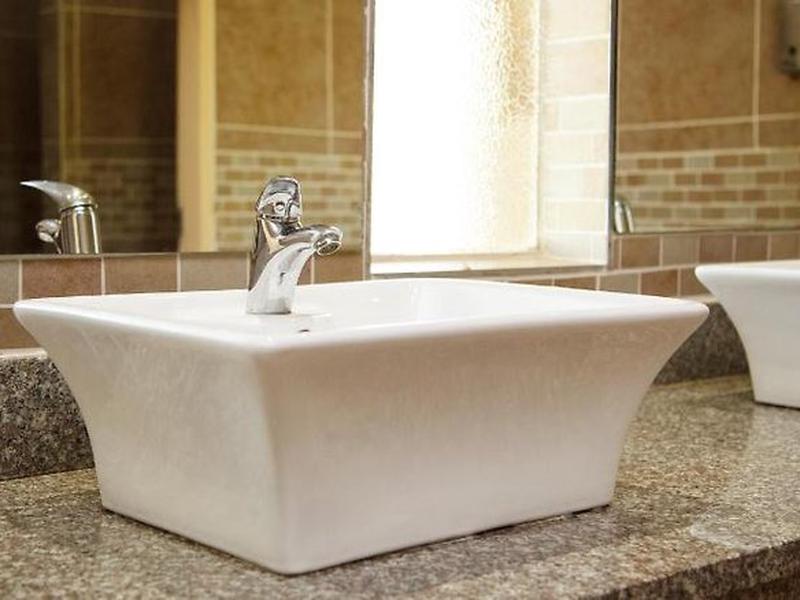 8F1083C3CFC98822B60FC6233E05E7AB